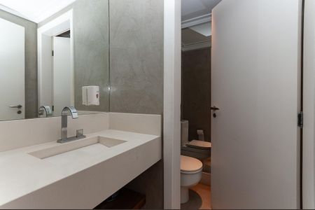 Apartamento para alugar com 405m², 4 quartos e 4 vagas Apartamento para alugar com 405m², 4 quartos e 4 vagasLavabo