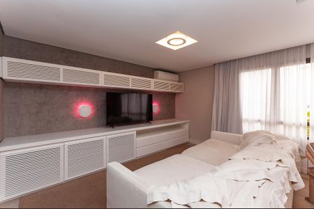 Apartamento para alugar com 405m², 4 quartos e 4 vagas Apartamento para alugar com 405m², 4 quartos e 4 vagasCobertura