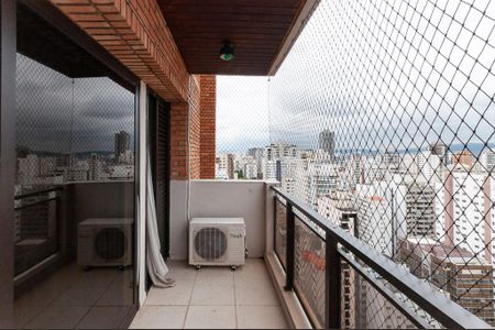 Apartamento para alugar com 405m², 4 quartos e 4 vagas Apartamento para alugar com 405m², 4 quartos e 4 vagasVaranda