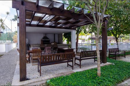 Apartamento à venda com 122m², 4 quartos e 2 vagas Apartamento à venda com 122m², 4 quartos e 2 vagasÁrea comum - Churrasqueira