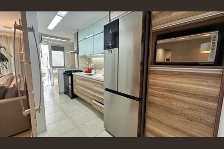 Apartamento à venda com 122m², 4 quartos e 2 vagas Apartamento à venda com 122m², 4 quartos e 2 vagasCozinha