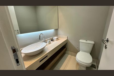 Apartamento à venda com 122m², 4 quartos e 2 vagas Apartamento à venda com 122m², 4 quartos e 2 vagasLavabo