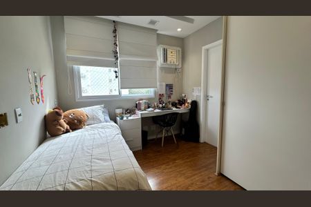 Apartamento à venda com 122m², 4 quartos e 2 vagas Apartamento à venda com 122m², 4 quartos e 2 vagasSuíte 2