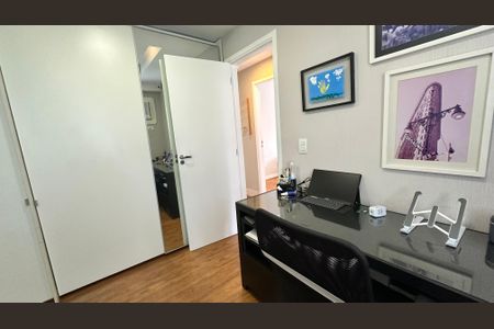Apartamento à venda com 122m², 4 quartos e 2 vagas Apartamento à venda com 122m², 4 quartos e 2 vagasQuarto