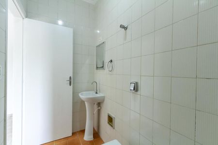 Casa à venda com 165m², 4 quartos e 2 vagas Casa à venda com 165m², 4 quartos e 2 vagasBanheiro da Suíte