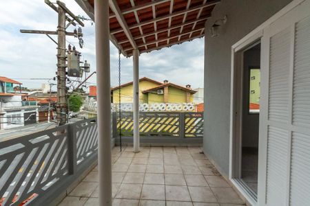 Casa à venda com 165m², 4 quartos e 2 vagas Casa à venda com 165m², 4 quartos e 2 vagasVaranda Quarto 3