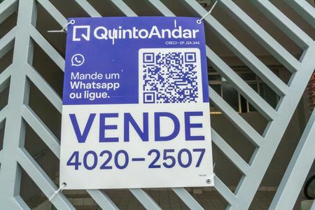 Casa à venda com 165m², 4 quartos e 2 vagas Casa à venda com 165m², 4 quartos e 2 vagasPlaca