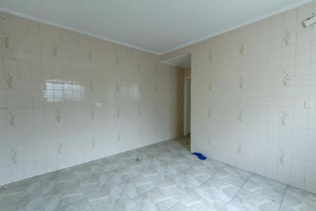 Casa à venda com 165m², 4 quartos e 2 vagas Casa à venda com 165m², 4 quartos e 2 vagasCozinha