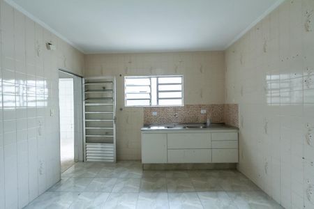 Casa à venda com 165m², 4 quartos e 2 vagas Casa à venda com 165m², 4 quartos e 2 vagasCozinha