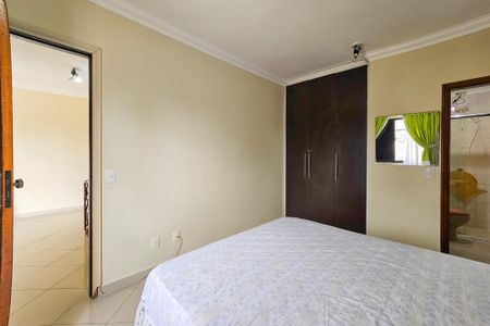 Apartamento para alugar com 160m², 3 quartos e 1 vaga Apartamento para alugar com 160m², 3 quartos e 1 vagaSuíte
