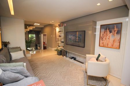 Casa à venda com 358m², 3 quartos e 4 vagasSala 2