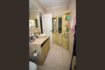 Casa à venda com 358m², 3 quartos e 4 vagasBanheiro da Suíte 3