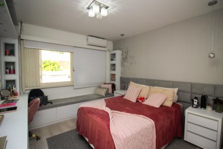 Casa à venda com 358m², 3 quartos e 4 vagasSuíte 3