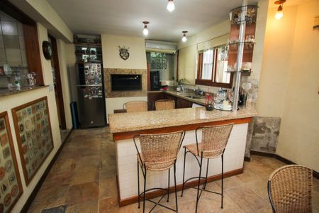 Casa à venda com 358m², 3 quartos e 4 vagasVaranda gourmet