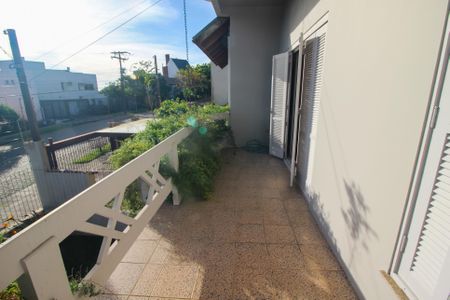 Casa à venda com 358m², 3 quartos e 4 vagasSacada da Sala 1