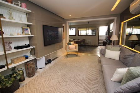 Casa à venda com 358m², 3 quartos e 4 vagasSala 2