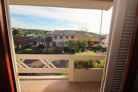 Casa à venda com 358m², 3 quartos e 4 vagasVista da suíte 1