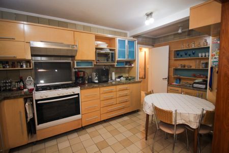 Casa à venda com 358m², 3 quartos e 4 vagasCozinha