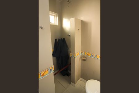 Casa à venda com 358m², 3 quartos e 4 vagasBanheiro social