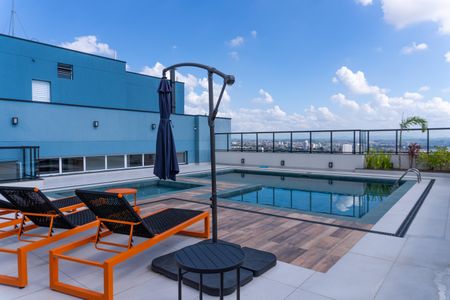 Apartamento para alugar com 64m², 2 quartos e 1 vaga Apartamento para alugar com 64m², 2 quartos e 1 vagaÁrea comum - Piscina