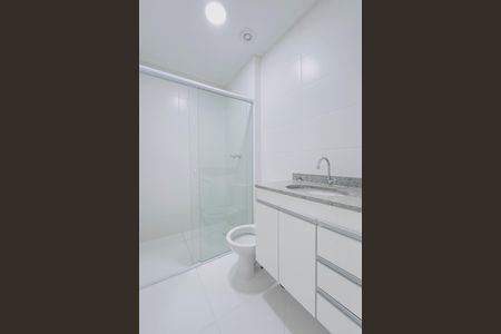 Apartamento para alugar com 64m², 2 quartos e 1 vaga Apartamento para alugar com 64m², 2 quartos e 1 vagaBanheiro da Suíte 1