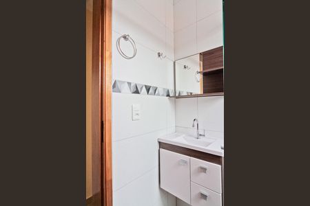 Apartamento para alugar com 40m², 2 quartos e sem vaga Apartamento para alugar com 40m², 2 quartos e sem vagaBanheiro Social