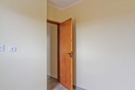Quarto 1 de apartamento para alugar com 2 quartos, 40m² em Vila Zulmira, São Paulo