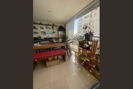 Apartamento à venda com 128m², 3 quartos e 2 vagasVaranda