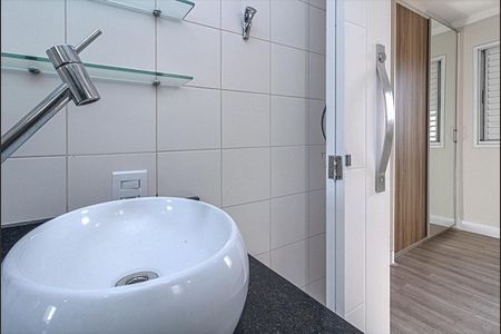 Apartamento à venda com 67m², 3 quartos e 1 vagaBanheiro da Suíte 