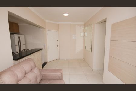 Sala de apartamento para alugar com 2 quartos, 70m² em Canto do Forte, Praia Grande