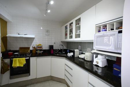 Apartamento à venda com 86m², 2 quartos e 1 vagaCozinha