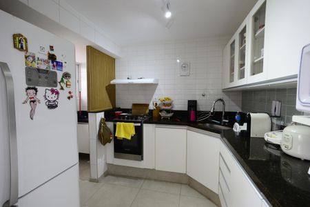 Apartamento à venda com 86m², 2 quartos e 1 vagaCozinha