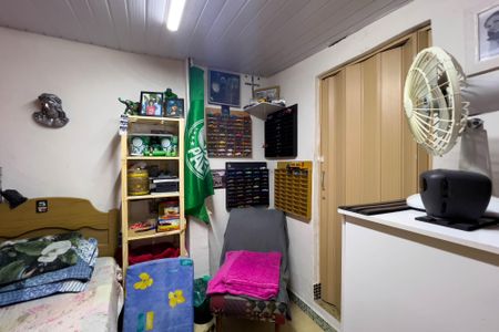 Casa à venda com 200m², 3 quartos e 2 vagasQuarto de serviço