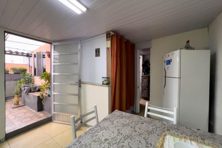 Casa à venda com 200m², 3 quartos e 2 vagasÁrea de Serviço