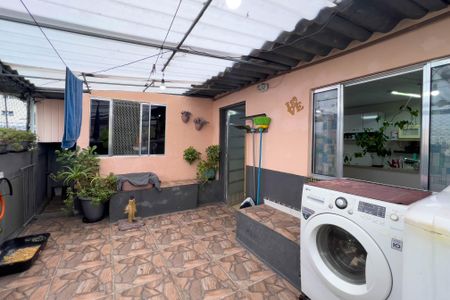 Casa à venda com 200m², 3 quartos e 2 vagasÁrea de Serviço