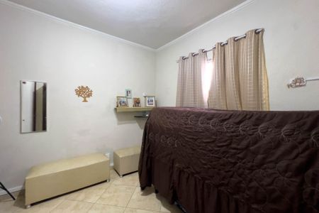 Casa à venda com 200m², 3 quartos e 2 vagasQuarto 