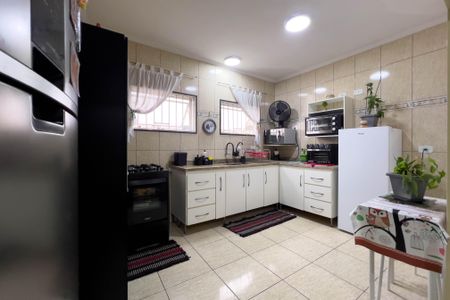 Casa à venda com 200m², 3 quartos e 2 vagasCozinha