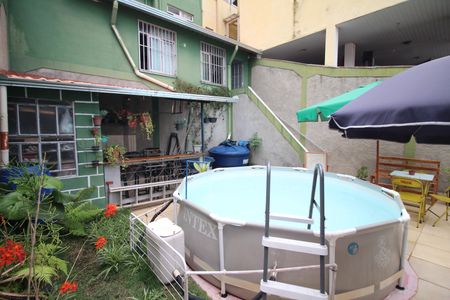 Casa à venda com 270m², 3 quartos e 2 vagasQuintal