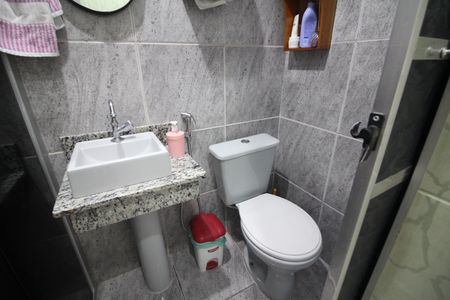 Casa à venda com 270m², 3 quartos e 2 vagasBanheiro 1