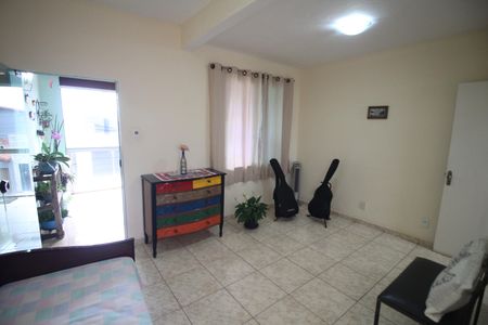 Casa à venda com 270m², 3 quartos e 2 vagasQuarto 2