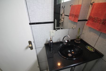 Casa à venda com 270m², 3 quartos e 2 vagasBanheiro 2