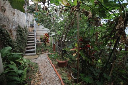 Casa à venda com 270m², 3 quartos e 2 vagasQuintal