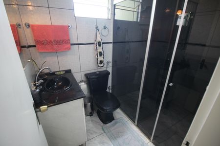 Casa à venda com 270m², 3 quartos e 2 vagasBanheiro 2