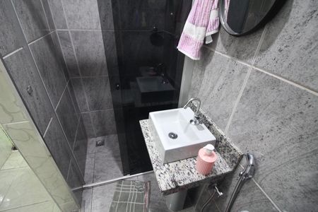 Casa à venda com 270m², 3 quartos e 2 vagasBanheiro 1