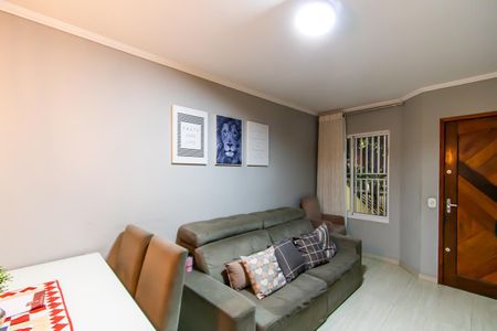 Casa à venda com 93m², 2 quartos e 2 vagas Casa à venda com 93m², 2 quartos e 2 vagasSala