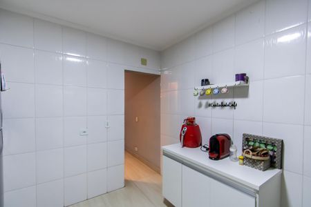 Casa à venda com 93m², 2 quartos e 2 vagas Casa à venda com 93m², 2 quartos e 2 vagasCozinha
