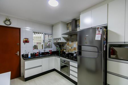 Casa à venda com 93m², 2 quartos e 2 vagas Casa à venda com 93m², 2 quartos e 2 vagasCozinha