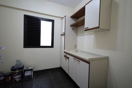Apartamento à venda com 340m², 6 quartos e 4 vagasQuarto de Serviço 1