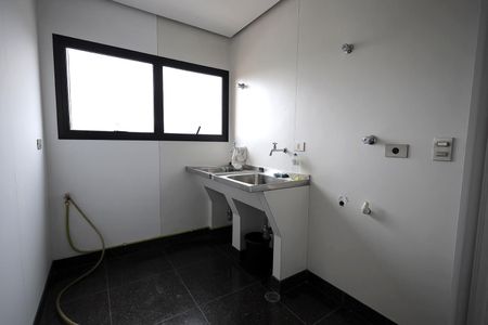 Apartamento à venda com 340m², 6 quartos e 4 vagasÁrea de Serviço