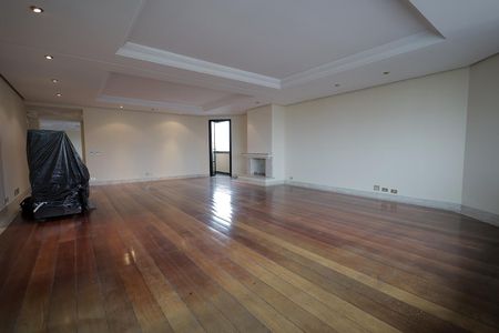 Apartamento à venda com 340m², 6 quartos e 4 vagasSala